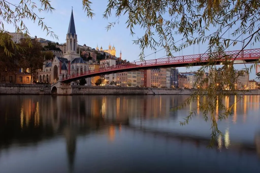 Loft Au Coeur De Croix-Rousse - Lyon Pour 2 Pers Apartment 0*,  France